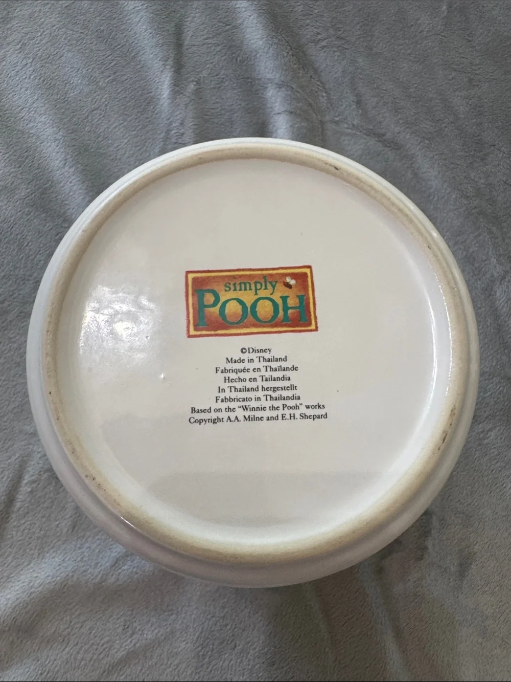 DISNEY WINNIE the POOH Canister Jar Metal Clasp Closure 6.5”x 5” Kitchen Storage